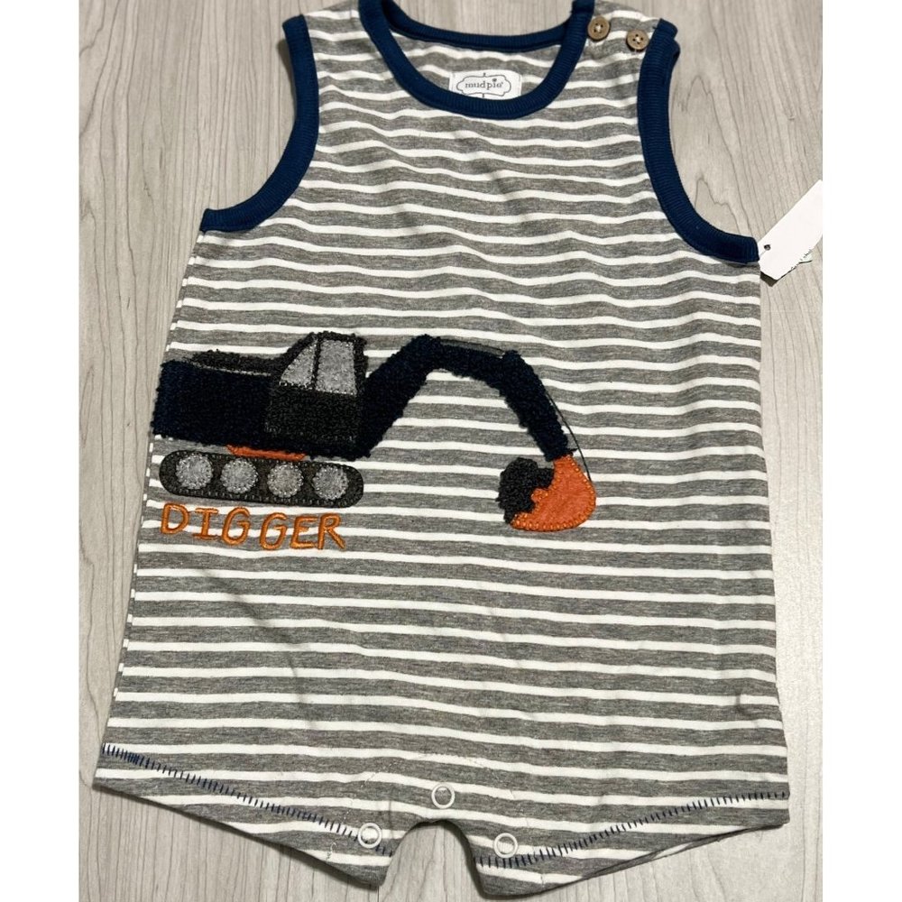 Mud Pie gray 3-6m NWT Digger shortall Jon jon romper tractor construction